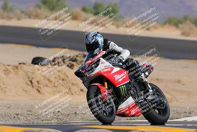 media/Oct-08-2022-SoCal Trackdays (Sat) [[1fc3beec89]]/Turn 10 (945am)/